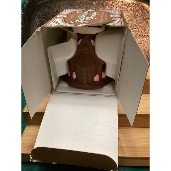 Vintage Avon Gingerbread House Candle Frankincense And Myrrh Fragrance Boxed - Picture 11 of 16